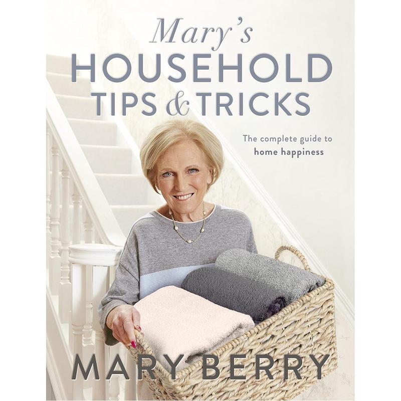 Mary's Household Tips and Tricks: Your Guide to Happiness in the Homeby Mary Berry ( Hardcover )